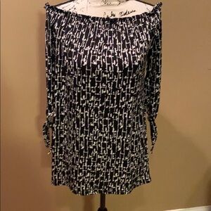 White House Black Market off shoulder‎ tunic XS